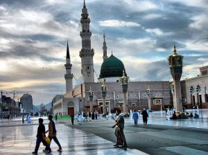 قبر کدام یک از پیامبران غیر از پیامبر اسلام(ص) شناخته شده است؟